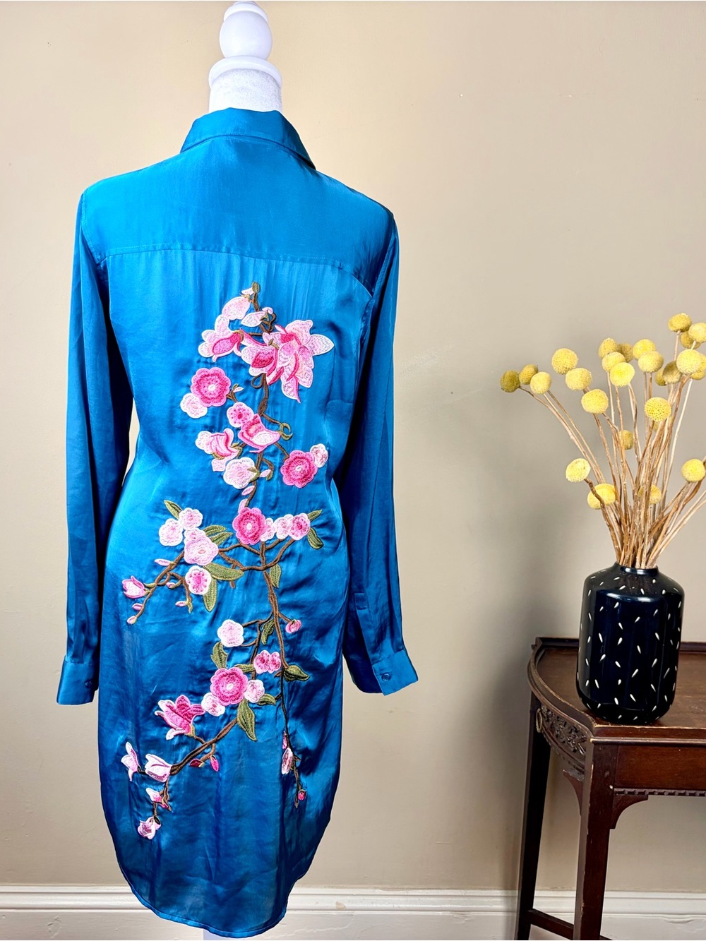 Soft Surroundings Embroidered Adele Tunic Size M with Cherry Blossom Floral back
